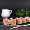 Ролл Маки Копченый лосось в Суши Big & Small по цене 349