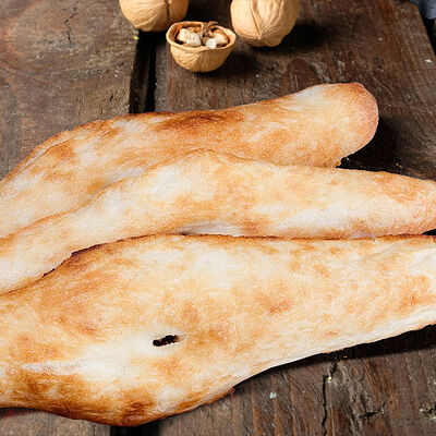 Пури с соусом сацебели в Гамарджоба по цене 180 ₽