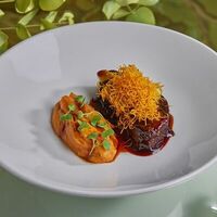 Телячьи щечки с пюре из батата в Turandot