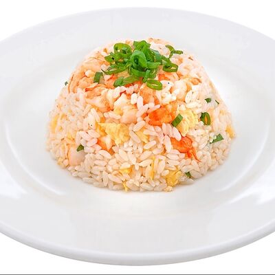Жареный рис с креветками в Дамплинг Репаблик по цене 470 ₽