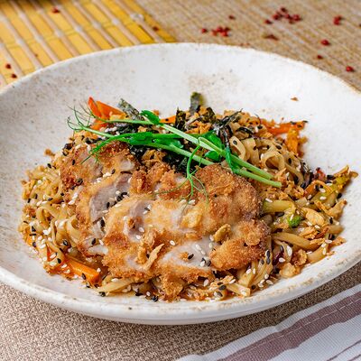 Лапша удон с курицей в Бурито по цене 590 ₽