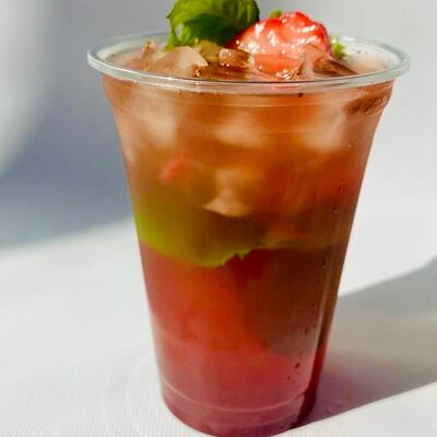 Лимонад Мохито Клубничный в Особенный Наполеон по цене 350 ₽