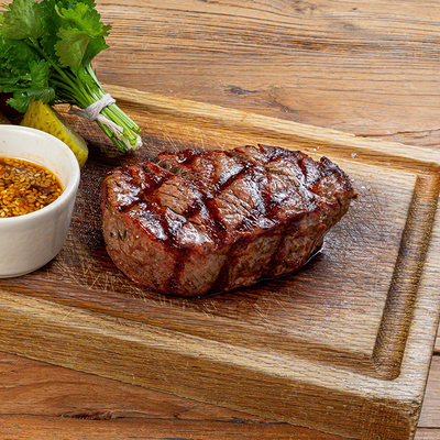 Вырезка с соусом пряный кунжут в Pinch по цене 3625 ₽