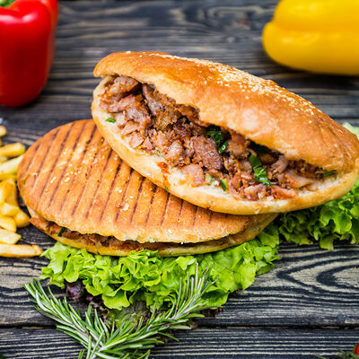 Шаурма в хлебе с курицей в Шаурма№1 по цене 790 ₽