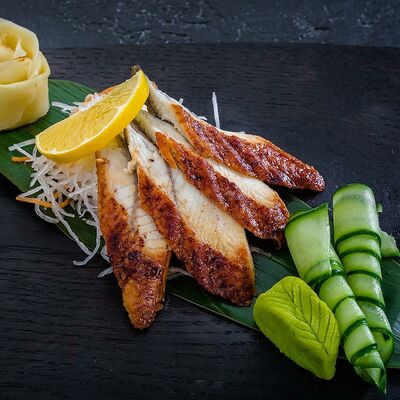 Угорь сашими в Чайхона №1 Братьев Васильчуков по цене 370 ₽