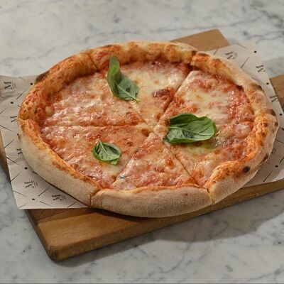 Пицца Маргарита в Massimo по цене 590 ₽