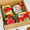 Корпоративный подарок на новый год с орехами кружкой и свечой в Дарите красиво по цене 3890