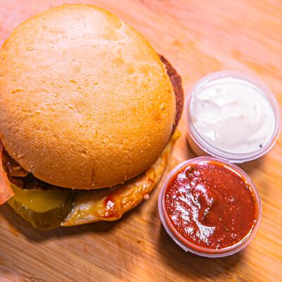 Чизбургер в Шаурма Твой бро по цене 14 р.