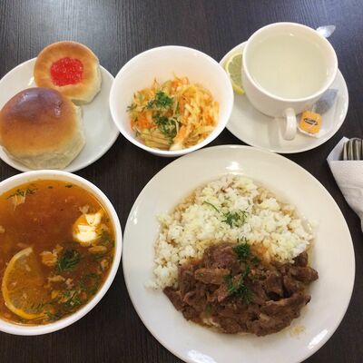 Ланч с солянкой и говяжьей поджаркой в Братик Томатик по цене 349 ₽