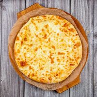 Осетинский пирог с сыром и картошкой в Духанъ Алаверды