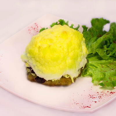 Свинина Золотой шлем в Комедия по цене 29 р.