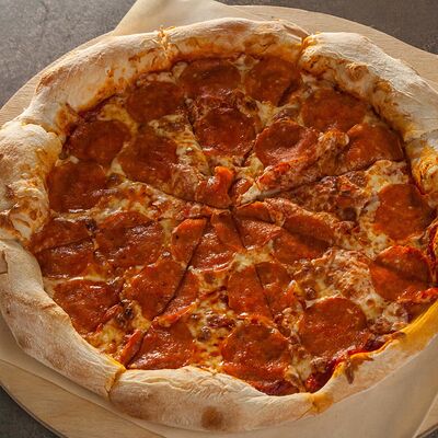 Пицца Пеперонив Mr. Плюшкин по цене 850 ₽