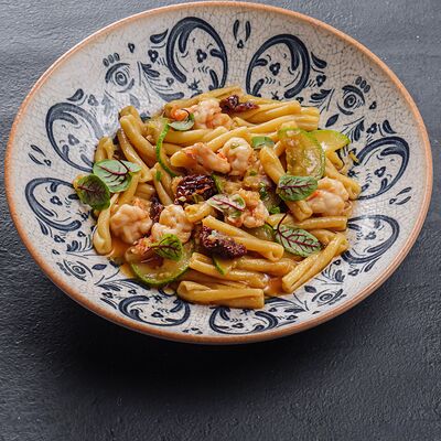Паста с креветками и цукини в LAFA FAMILY по цене 830 ₽