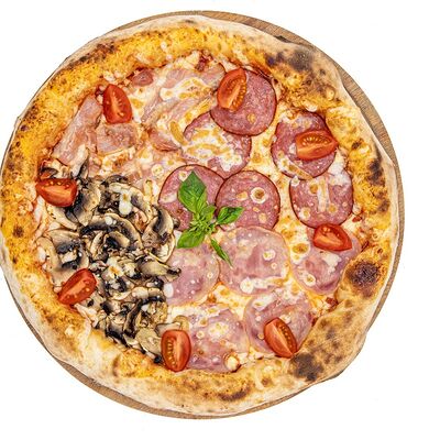 Кватро стаджионив Bella Pizza по цене 800 ₽