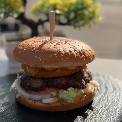 Сырный Кимчи говядина в Burger time по цене 689 ₽