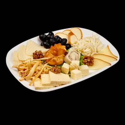 Ассорти из кавказских сыров в Леон по цене 1050 ₽