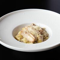 Паста с цыпленком и грибным соусом в STG CAFE