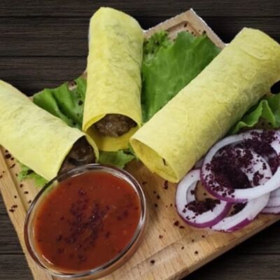 Люля-Кебаб в лаваше с курицей в Шах и кебаб по цене 250 ₽
