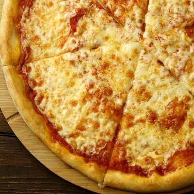 Пицца Маргарита в Торшер по цене 620 ₽