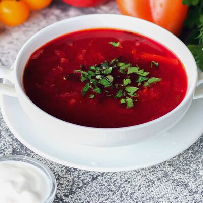 Борщ с говядиной в Шаурма Космос по цене 300 ₽