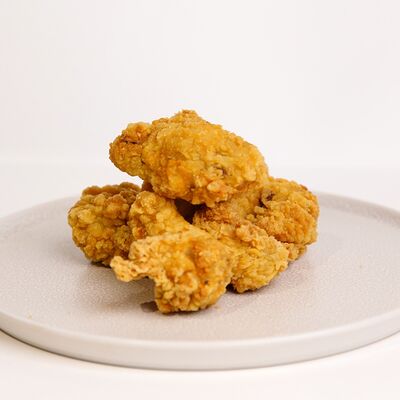 Хрустящие крылья в панировке в Шаурма Island по цене 559 ₽