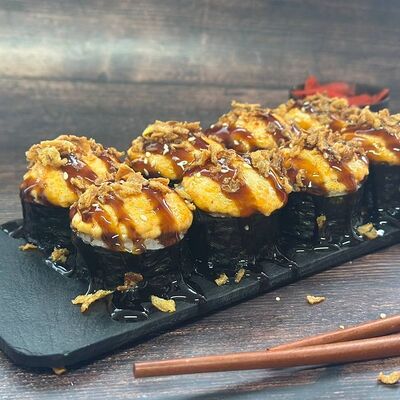 МЕГАролл Заблудившийся цыпленок в Токио 96 пицца и роллы по цене 589 ₽