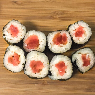 Ролл запеченный Классика с тунцом в Памpon по цене 130 ₽