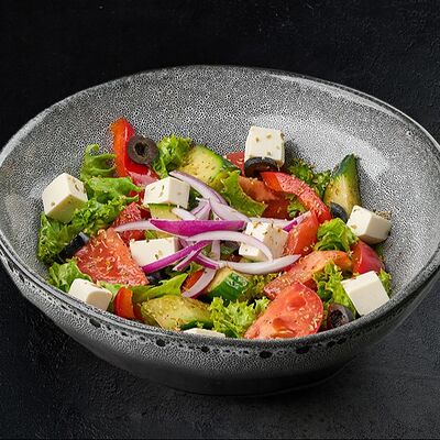 Салат Греческий в Crazy Brothers! 4-х этажная Пицца по цене 610 ₽