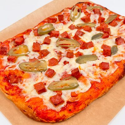 Пицца Пеперони в Суши и Роллы Ли по цене 720 ₽