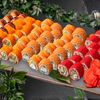 Сет на компанию Филадельфийка в Веселый Самурай SUSHI PREMIUM по цене 8590