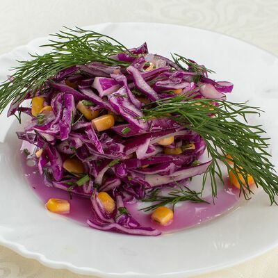 Краснокочанная капуста с кукурузой в Римские каникулы по цене 180 ₽