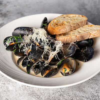 Мидии в винно-сливочном соусе в Море Есть по цене 950 ₽