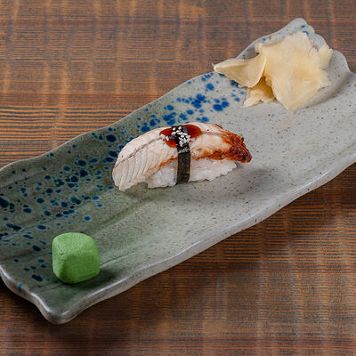 Суши с угрем под соусом унаги в Bao по цене 220 ₽