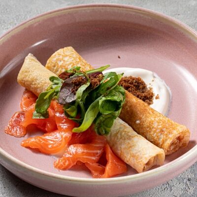 Блинчики с семгой в Кэрри по цене 490 ₽