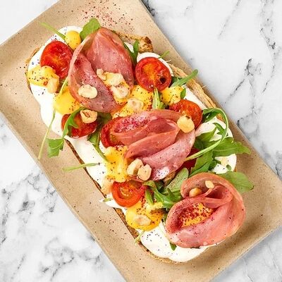 Брускетта с пармой в Mikemolly по цене 610 ₽