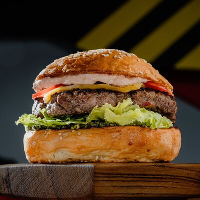 Бургер Песторианецв В Космосе Есть по цене 550 ₽