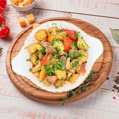 Свинина с овощами в Солянка по цене 744 ₽