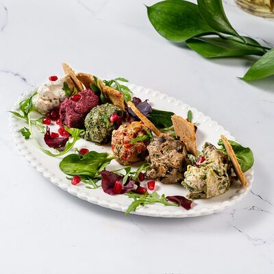 Ассорти пхали в Ресторан Батони по цене 1135 ₽