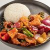 Свинина в кисло-сладком соусе с луком и болгарским перцем в Chow Chow по цене 790