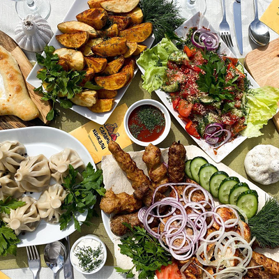 Набор на праздник в Салами Хинкали по цене 7295 ₽