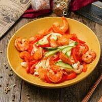 Wok Морской в Море Лосося