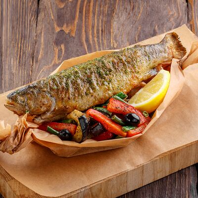 Цоцхали, запеченная целиком форель в У Ханумы по цене 920 ₽