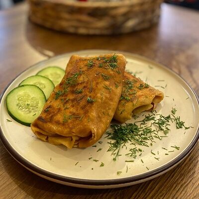 Блинчики с Сыром и Ветчиной в Вкусно Laboratorio по цене 200 ₽