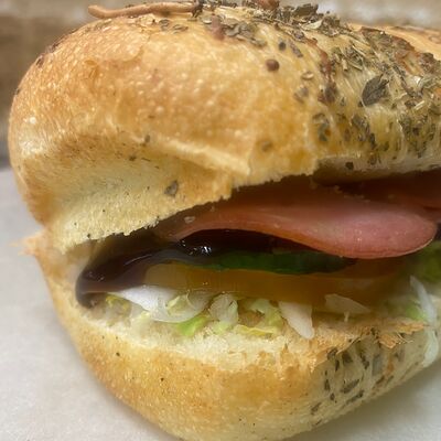 Сэндвич Салями, сервелат в Sunday по цене 465 ₽