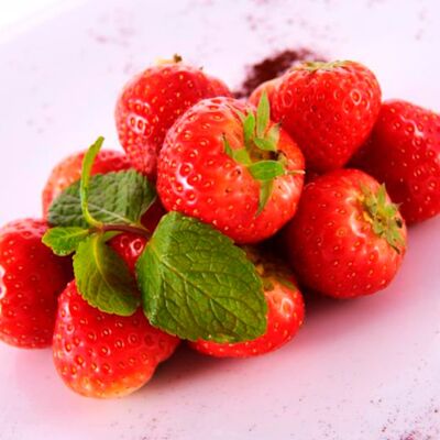 Клубника свежая в Сахара по цене 570 ₽