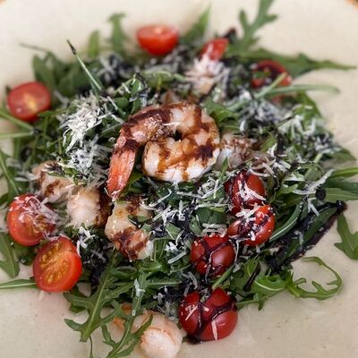 Салат с креветками в Импасто по цене 680 ₽