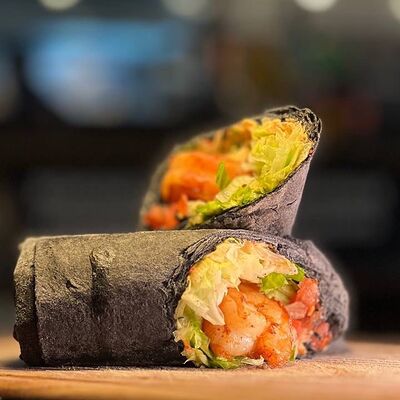 Шаурма с тигровыми креветками в Ешь Мясо BISTRO по цене 850 ₽