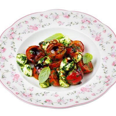 Капрезе в УРМАН кафе по цене 475 ₽