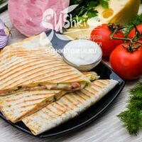 Кесадилья со свининой в SUSHKI
