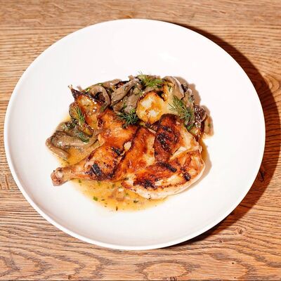 Цыпленок на гриле с картофелем в Smoke BBQ по цене 990 ₽